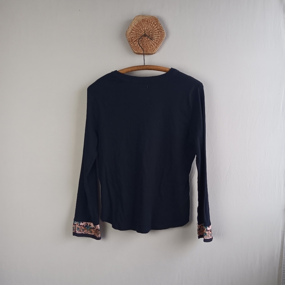 Vtg Anthropologie Odille 00s Y2K Black Knit Tee Silk Floral Applique Size L - Picture 4 of 4